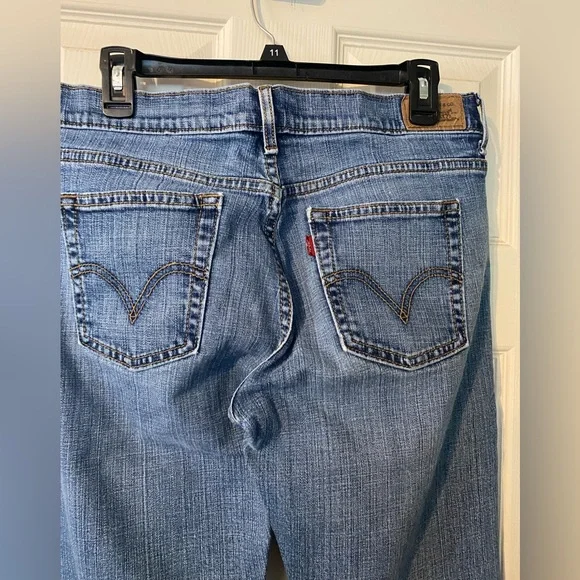 Levi's Women's Blue Jeans 505 straight leg 99% cotton 1% spandex size 10 10M - Picture 5 of 6